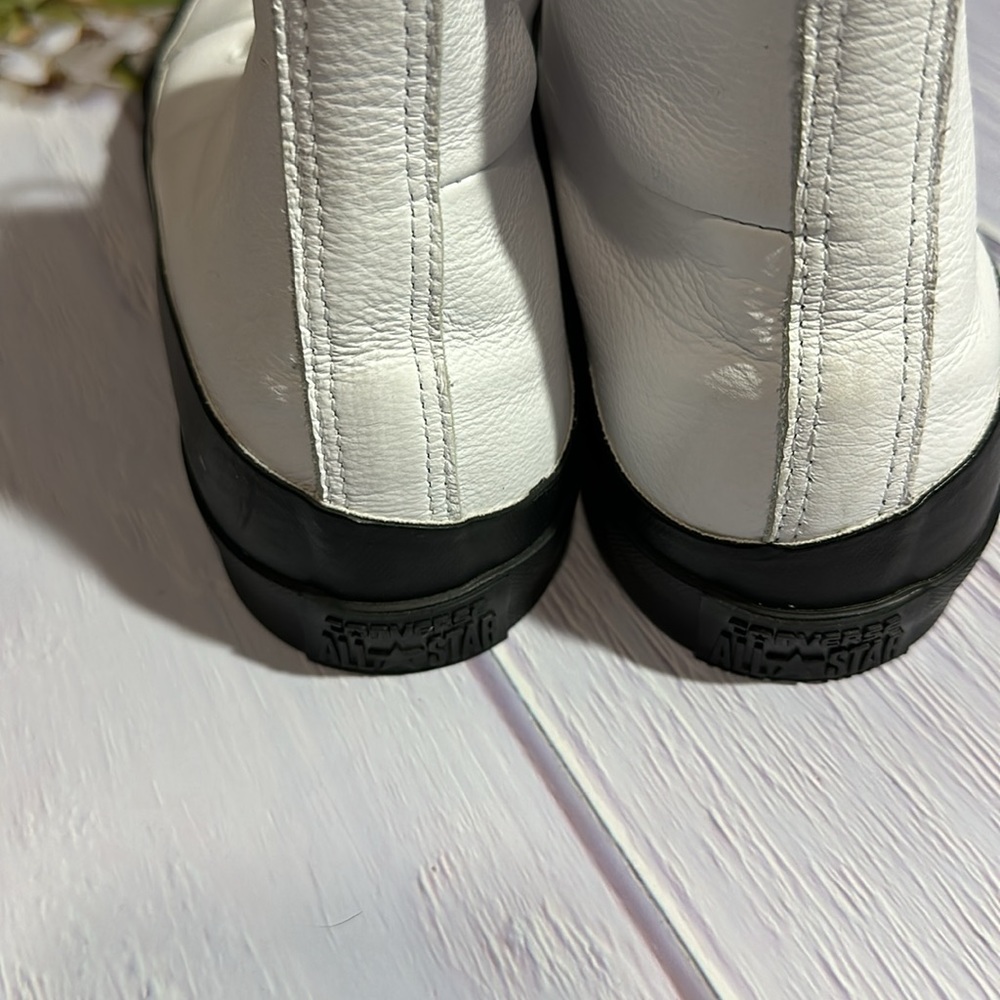 Converse - Picture 3 of 8